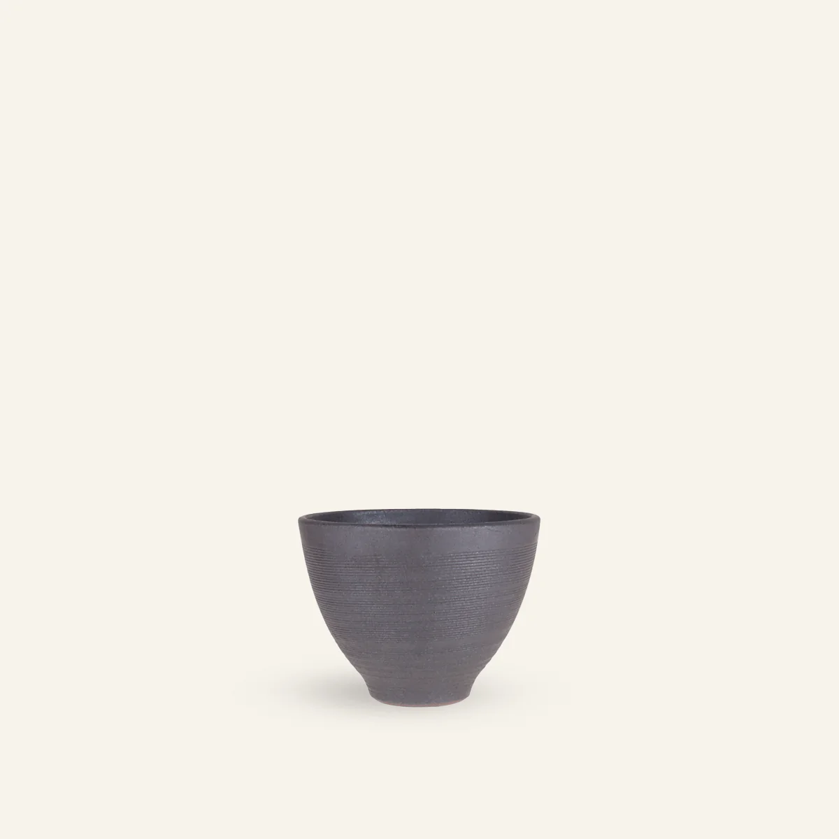 Tasse à thé noire céramique Hasamiyaki "kurosendan"