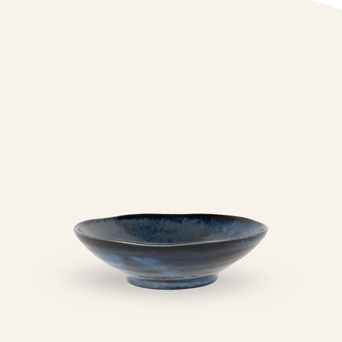 Assiette creuse indigo faïence fine Minoyaki "aishiro"