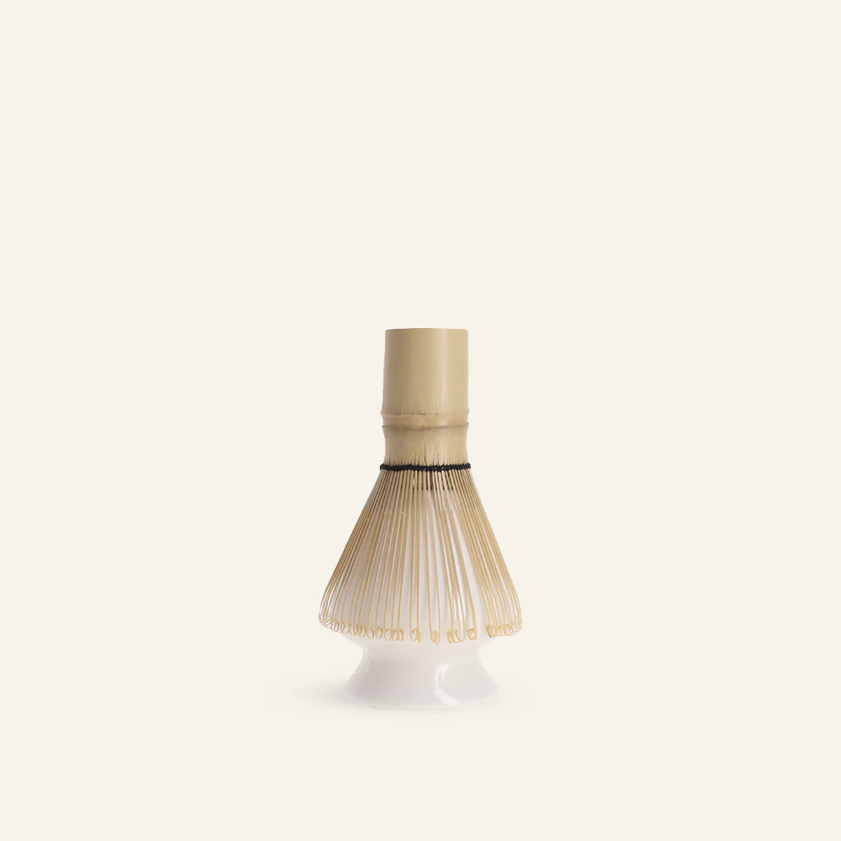 Support blanc en porcelaine pour fouet Ă matcha - Image 2